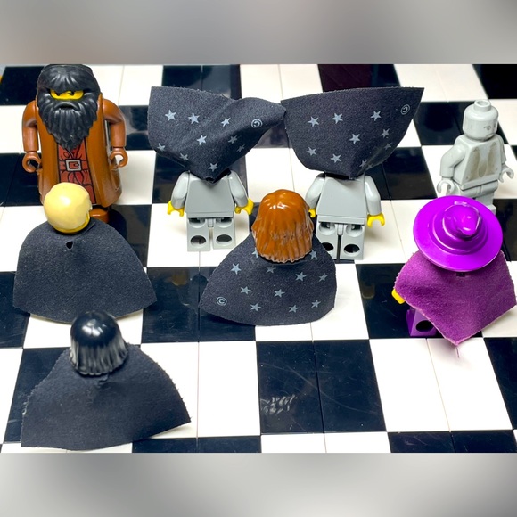 Lego Harry Potter Minifigures to Set 4709 Hogwarts Castle - Picture 8 of 9